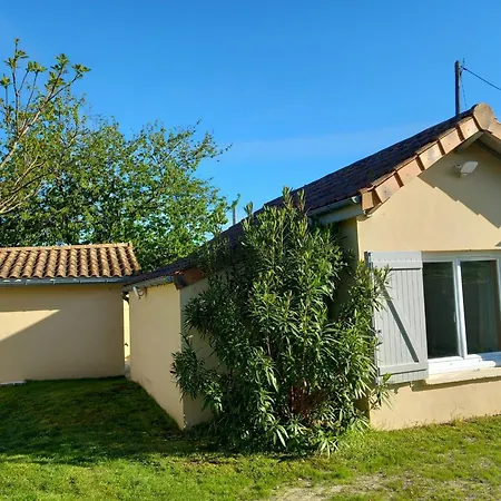 Holiday home O Detour Des Vignes Cavignac